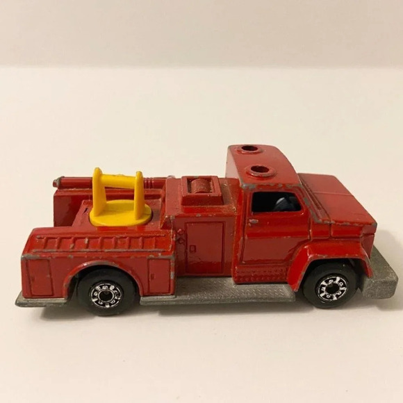 Vintage Matchbox 1981 Open Back Truck 1977 Snorkel Fire  Engine Truck Toys - Picture 10 of 12